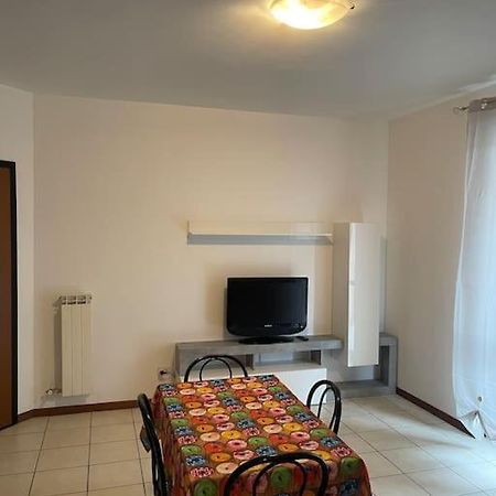 Appartamento Residenza Il Ciliegio Buscate Esterno foto