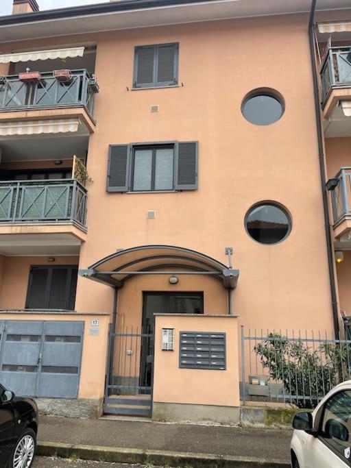 Appartamento Residenza Il Ciliegio Buscate Esterno foto